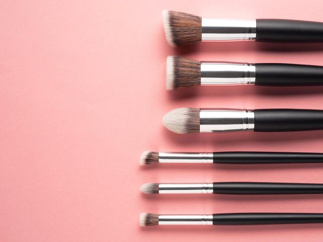 プロも絶賛する「アイシャドウブラシ」おすすめ人気アイテム3選
