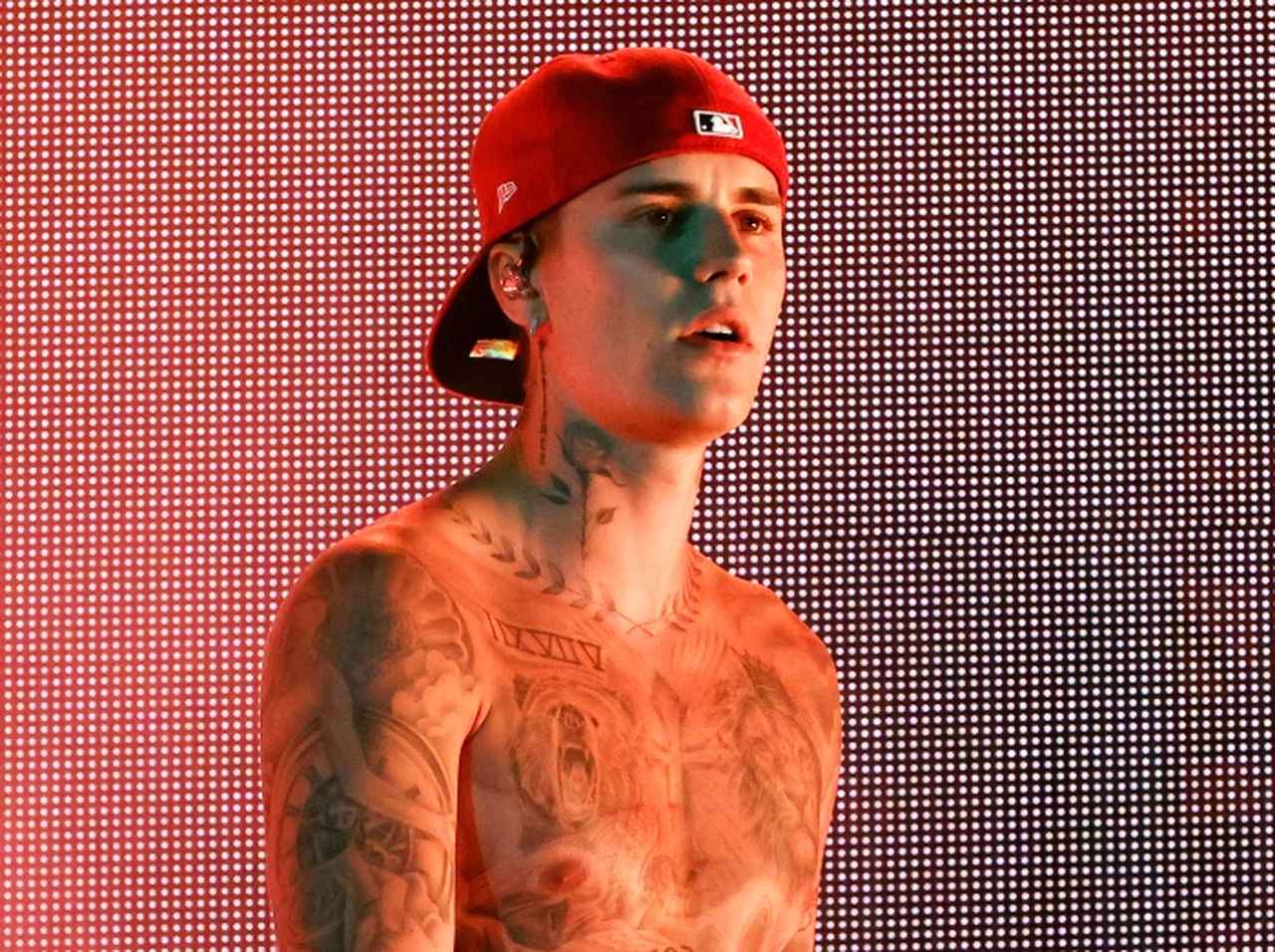 ジャスティン・ビーバー、ラムゼイハント症候群によって「顔の半分が完全に麻痺」と明かす