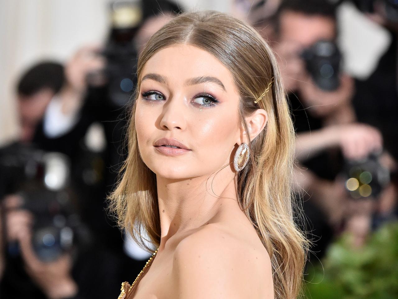 セレブのような“神ツヤ肌”になれる!肌がキレイに見えるベースメイク法がTikTokで話題