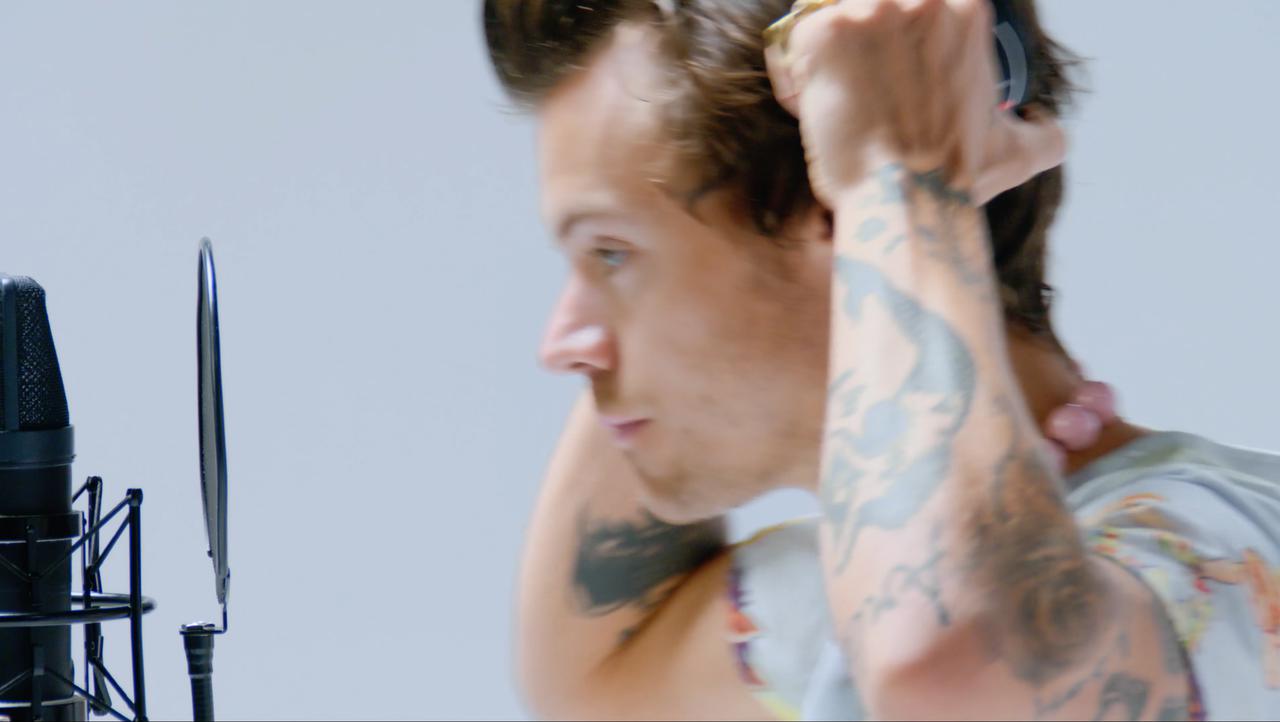 この姿、絶対ハリー・スタイルズ！なんと『THE FIRST TAKE』に降臨か