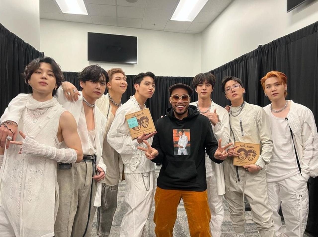 記念品まで制作!?BTSとの共演を熱望していたアンダーソン・パーク、ついに共演が実現【映像アリ】