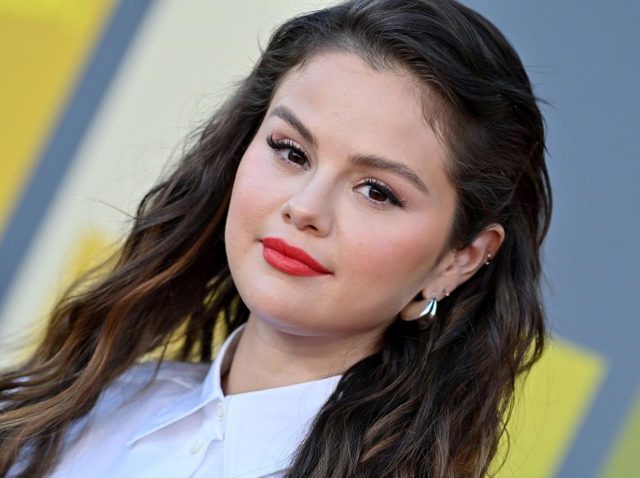 セレーナ・ゴメス、ジャスティン・ビーバーやザ・ウィークエンドとの「ツラい別れ」を振り返る