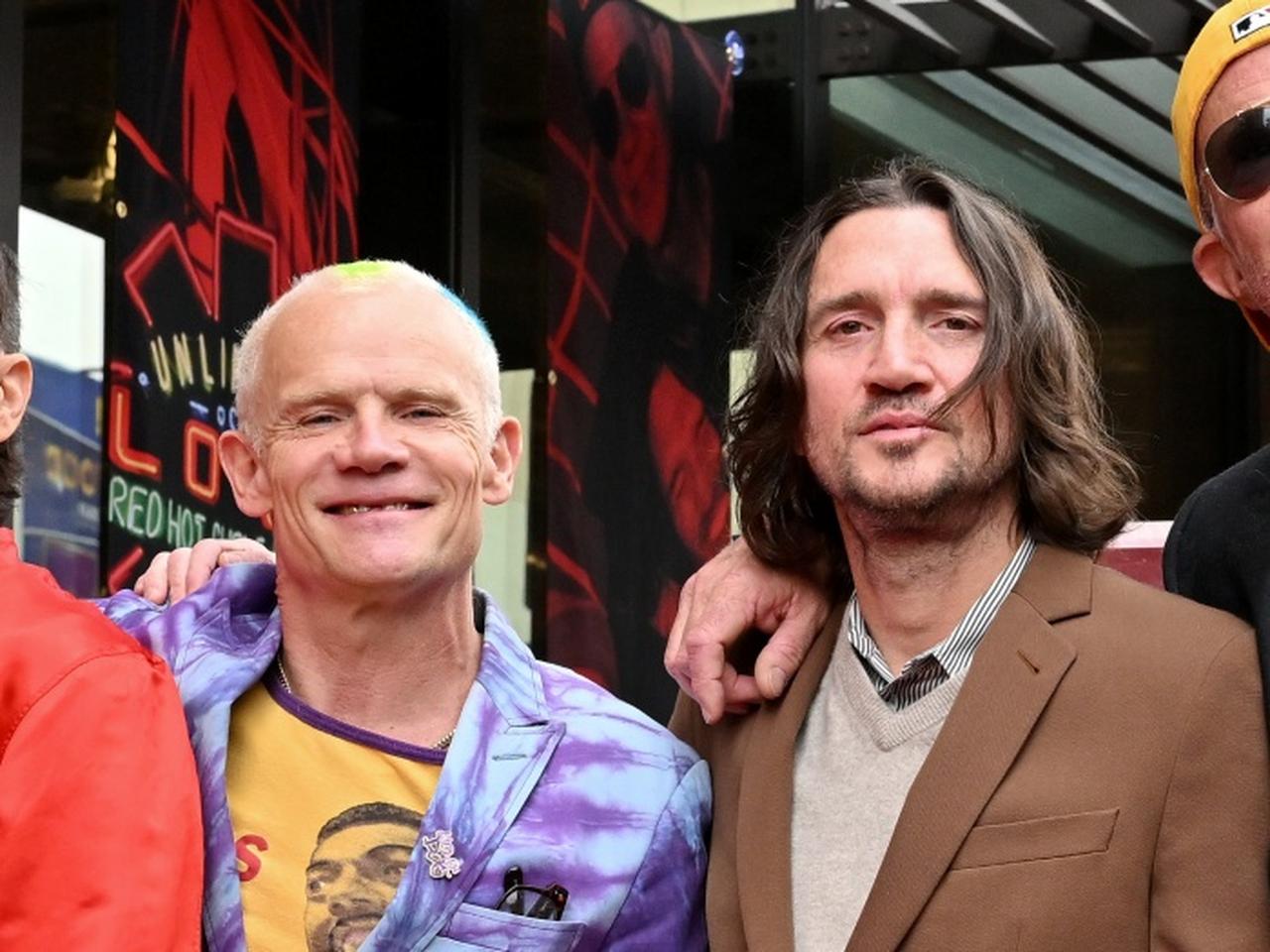 レッチリのフリー、帰って来たジョン・フルシアンテの演奏を絶賛