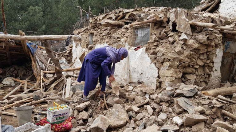 1000人超が死亡、アフガニスタン地震被災者への寄付先
