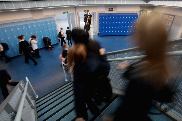 公立校の校長が全校集会でゲイだとカミングアウト、生徒の反応に「涙ぐんでしまいました」