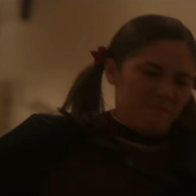 23歳となった元子役がエスター役続投！同じ女優がキャストに復帰の前日譚の予告編をどう思う？