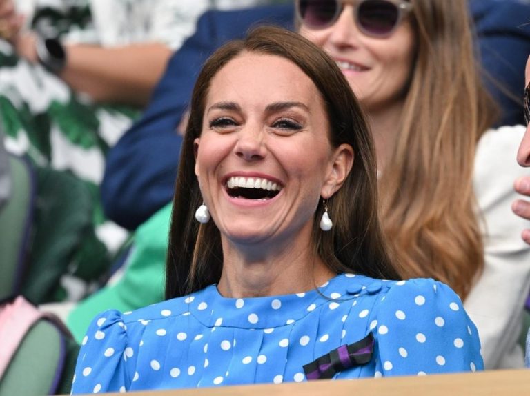 キャサリン妃がウィンブルドンで「投げキス」を目撃される、“受けた”のは誰？