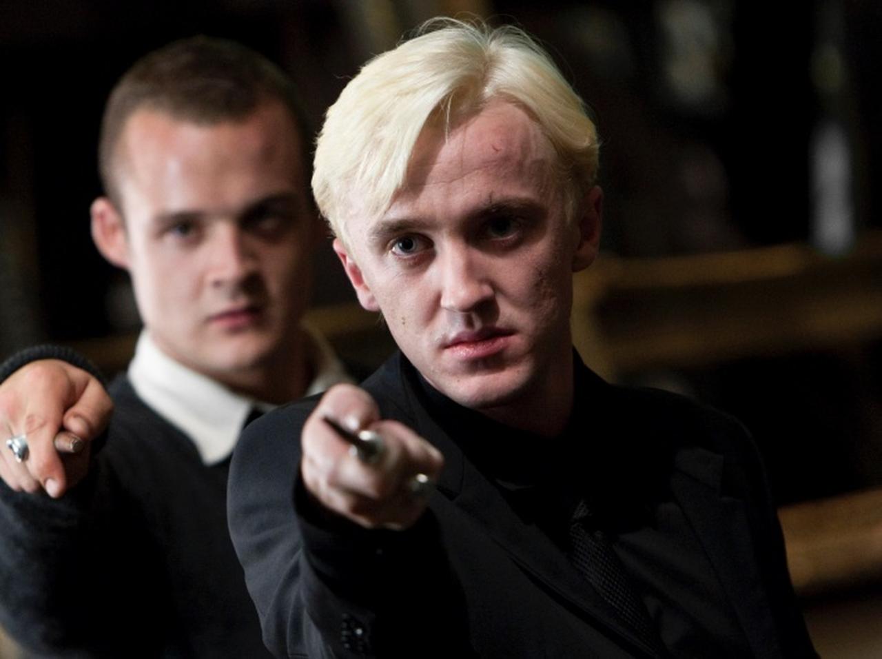 『ハリポタ』マルフォイ役、体調を崩したときに母から渡された「ハリポタグッズ」がナイスすぎる