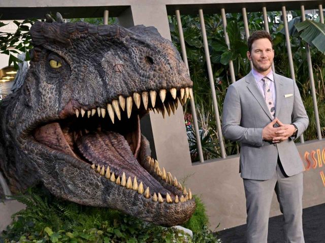 『ジュラシック・ワールド／新たなる支配者』で「恐竜に食べられる人」の“正体”をクリス・プラットが明かす