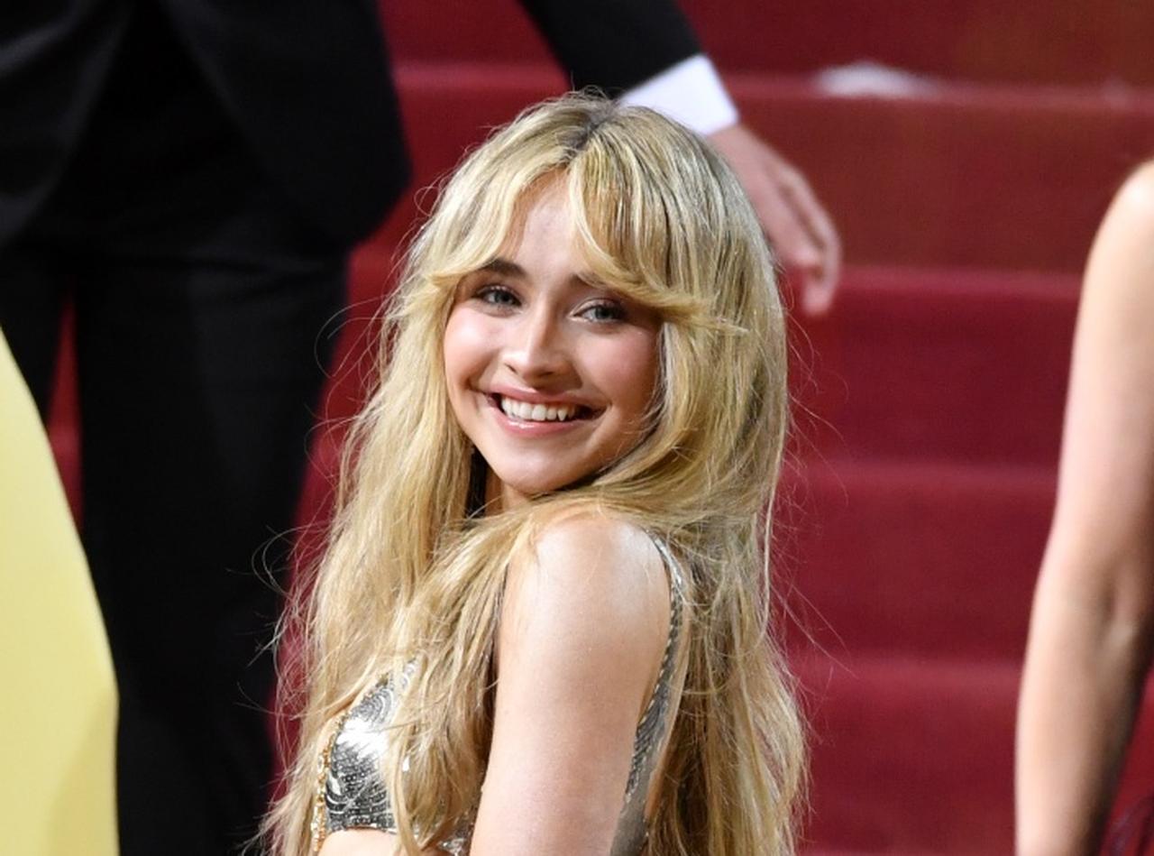 必需品は日本の製品! 音楽制作の舞台裏をサブリナ・カーペンターが明かす