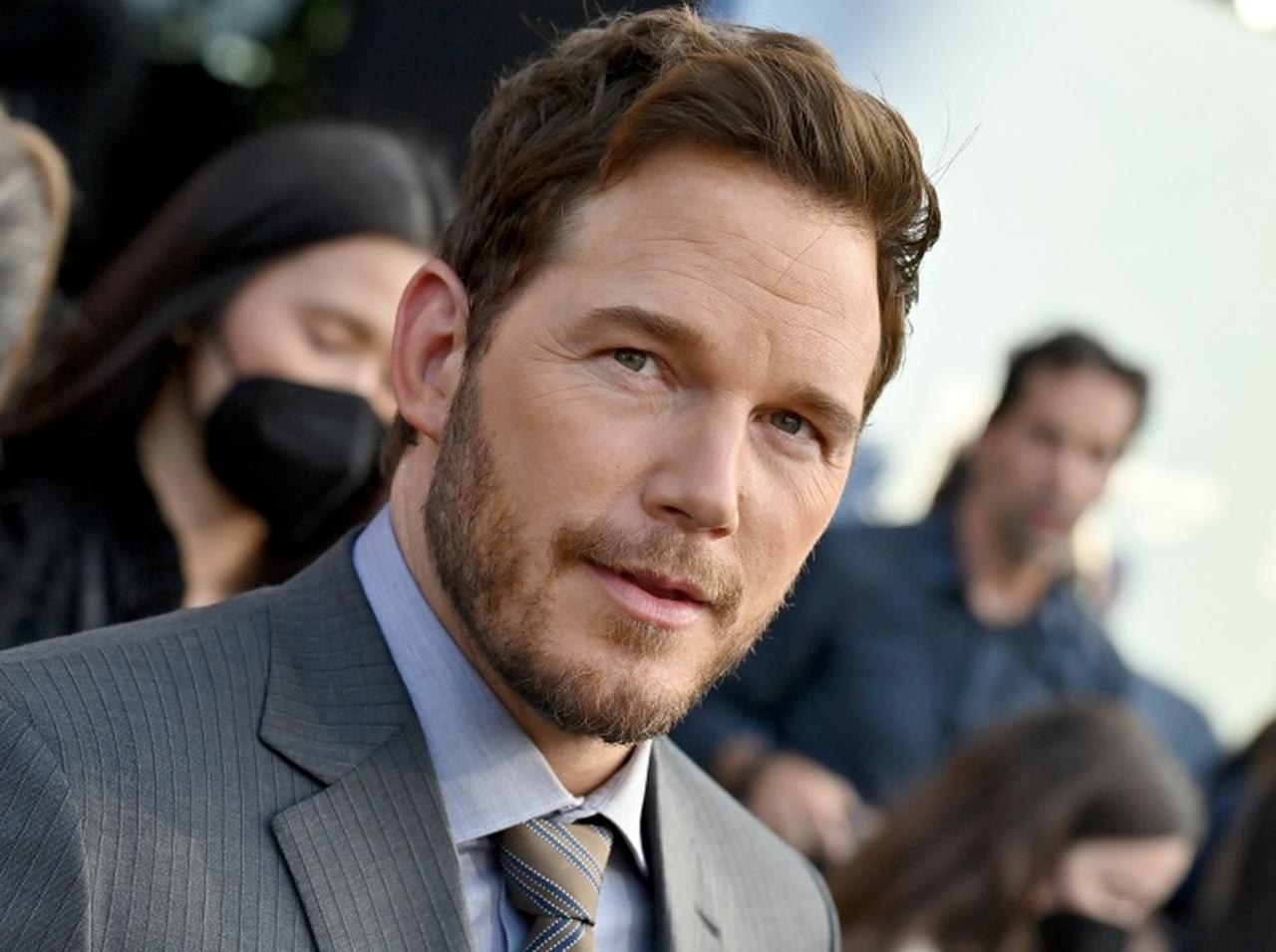 クリス・プラット、UFC王者イズラエル・アデサニヤをディスったことを謝罪