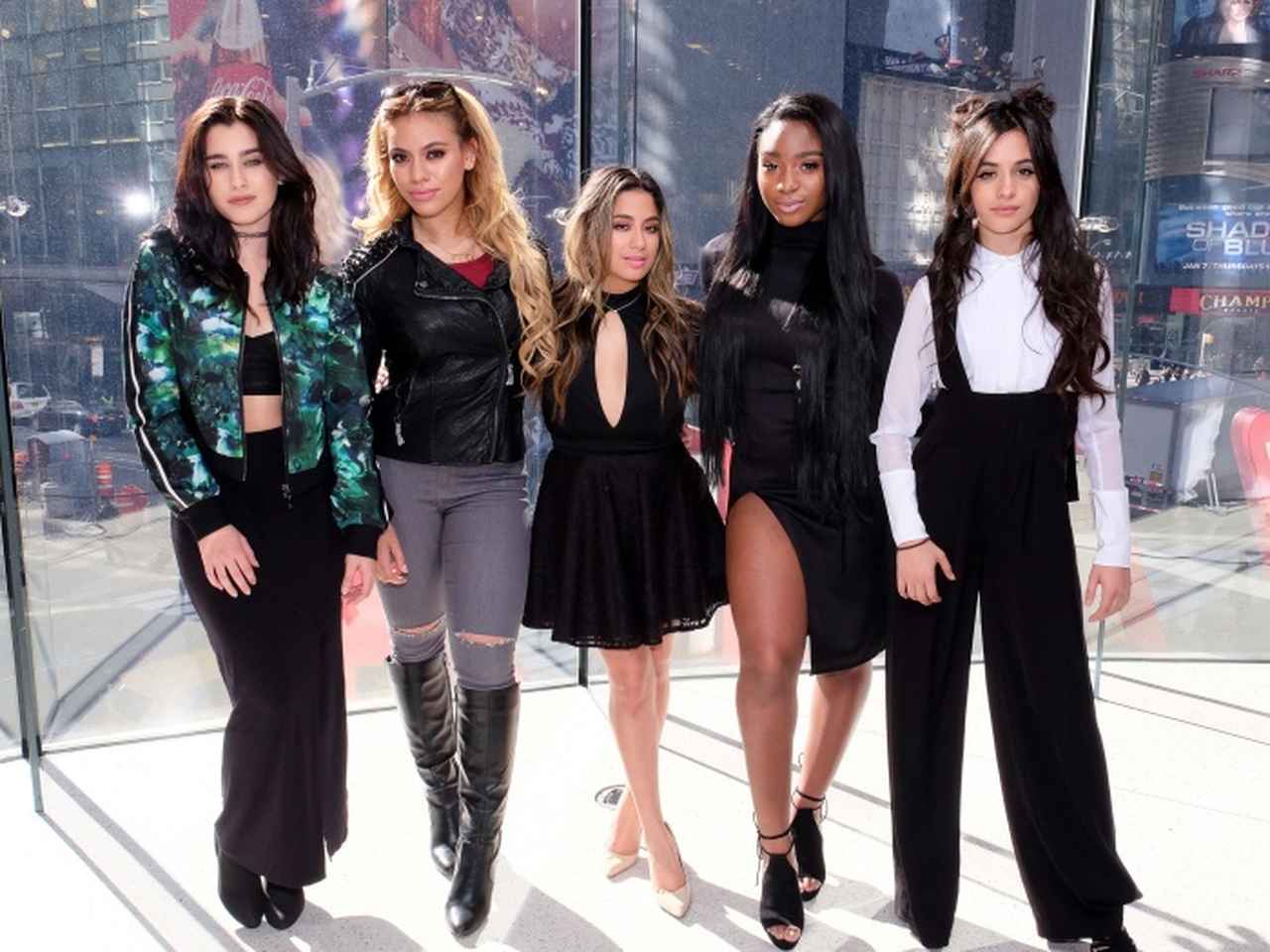 フィフス・ハーモニーが10周年、電撃脱退したカミラ・カベロがメッセージ