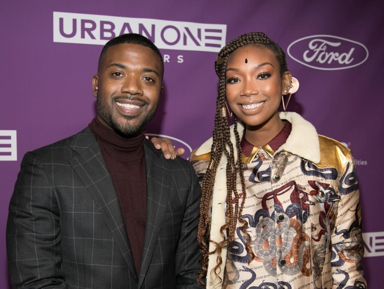 姉の顔面を太ももにデカデカと入れる、R&B姉弟のタトゥーに衝撃