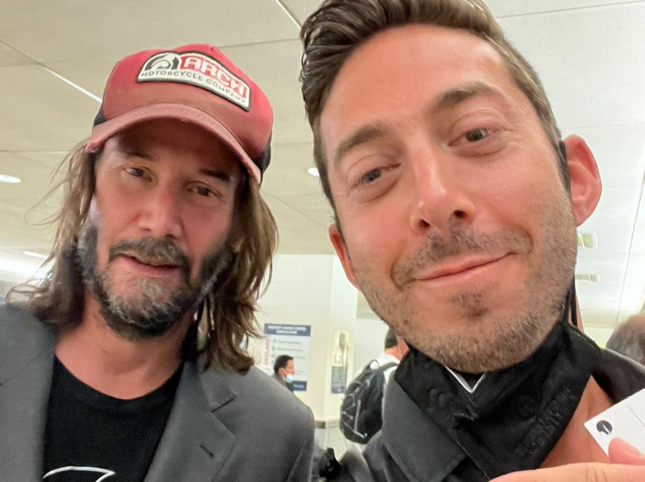 キアヌ・リーブス、ファンの子に“質問責め”にされて「したこと」が優しさの塊