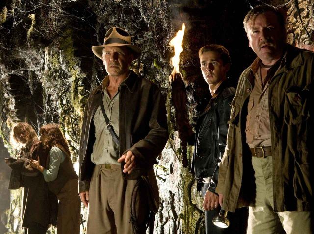 『インディ・ジョーンズ』物議を醸した“エイリアン”、脚本家も嫌だった！「監督が変えたがらなかった」