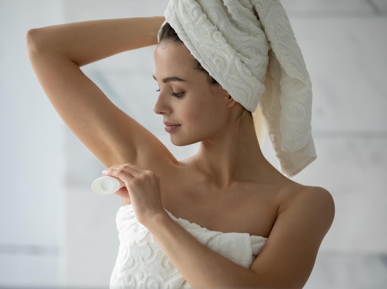 ワキ汗が気になる夏に！Amazonで買える、海外の高評価デオドラントスティック4選