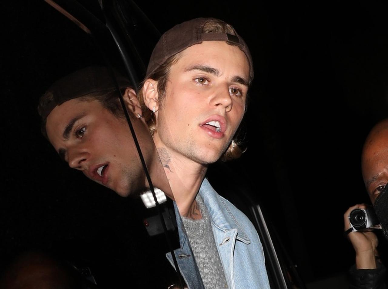 顔面麻痺公表のジャスティン・ビーバーの「現在の状況」を恩師が明かす