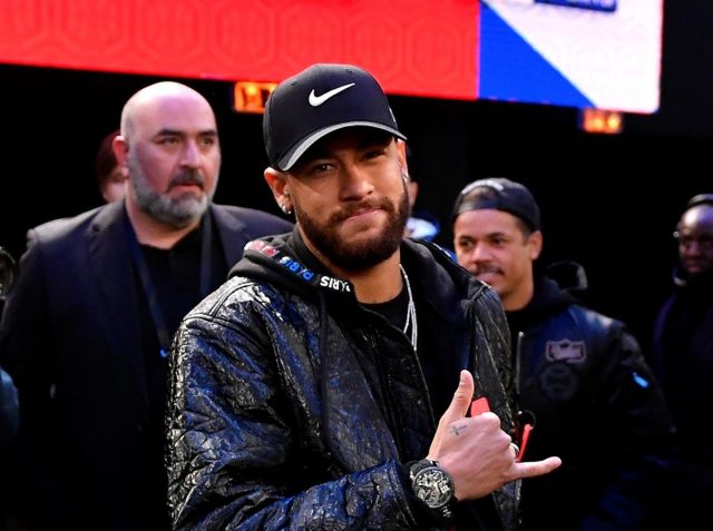 ネイマール、サッカーだけでなくバスケットボールもうまかった【パリ・サンジェルマン来日】