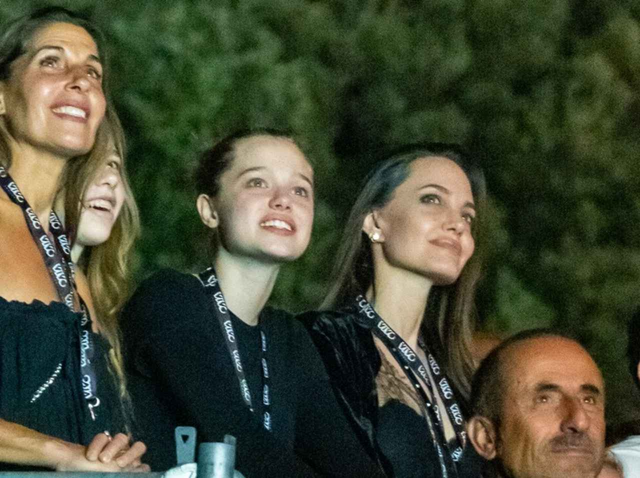 アンジー&ブラピの16歳娘シャイロが両親そっくりに成長中!【写真】