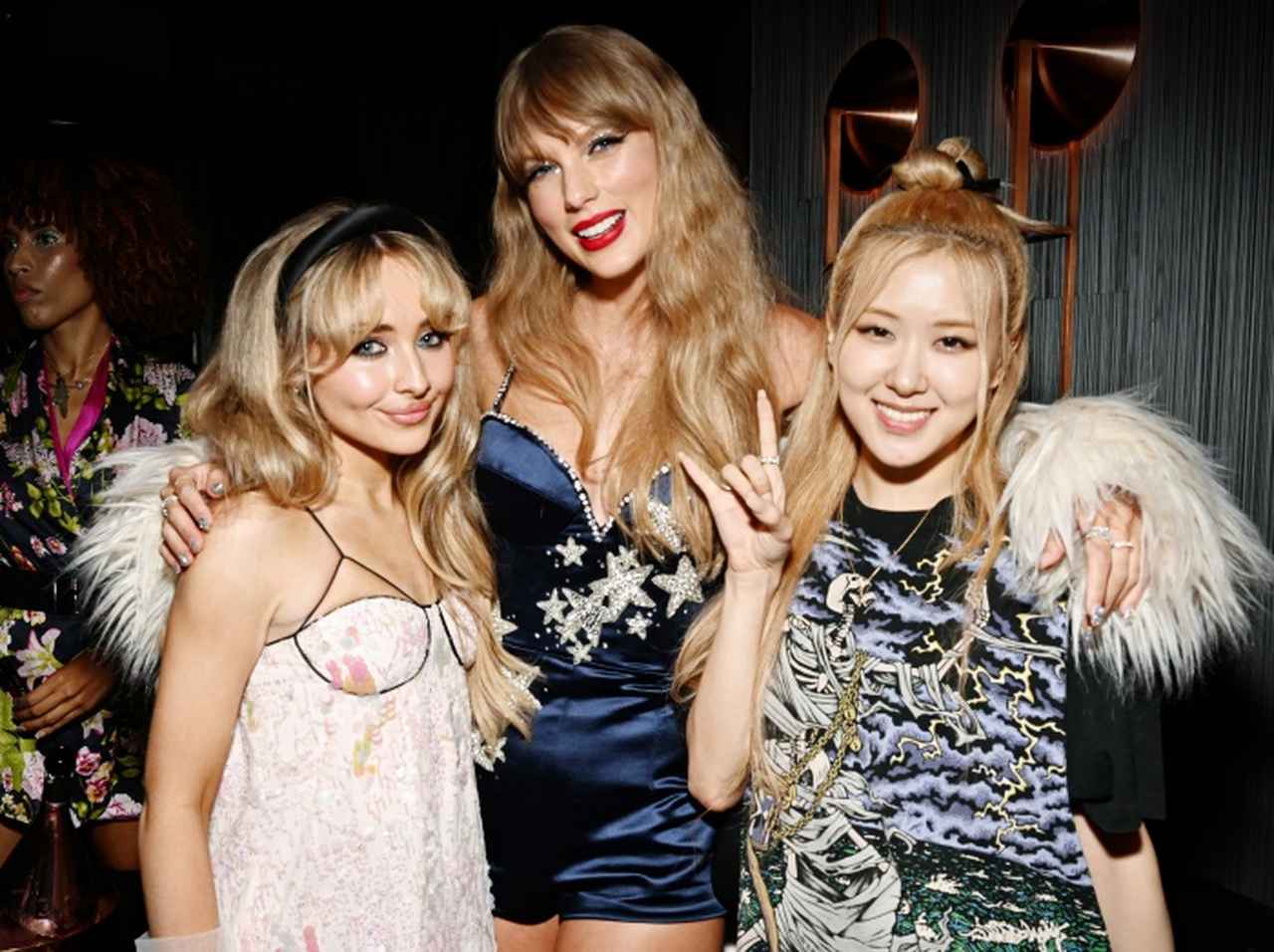 BLACKPINKロゼ、パーティーでテイラー・スウィフトやニッキー・ミナージュらと交流