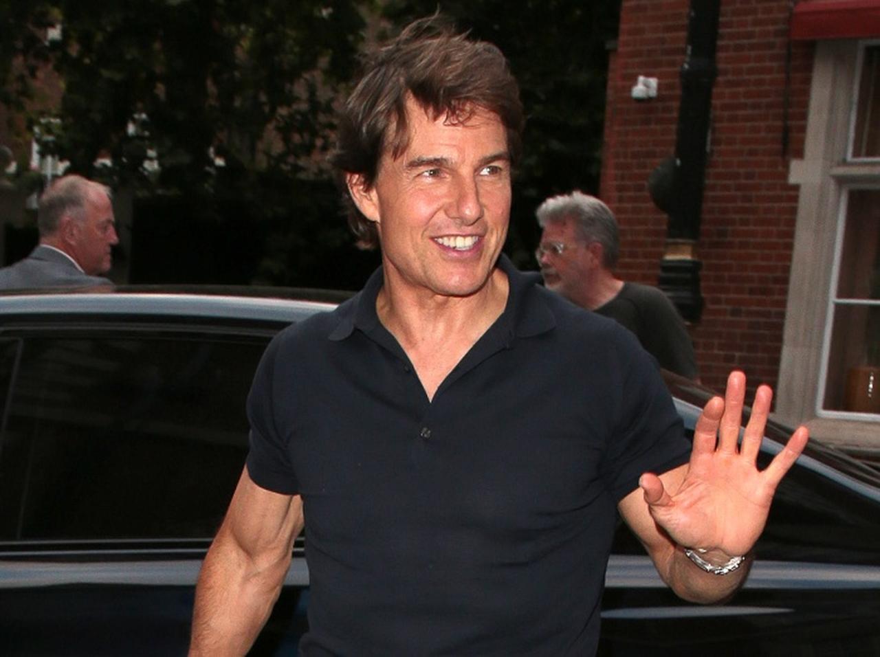 トム・クルーズに気づかず「素通り」しちゃった人たちがもったいなさすぎる…!【写真アリ】