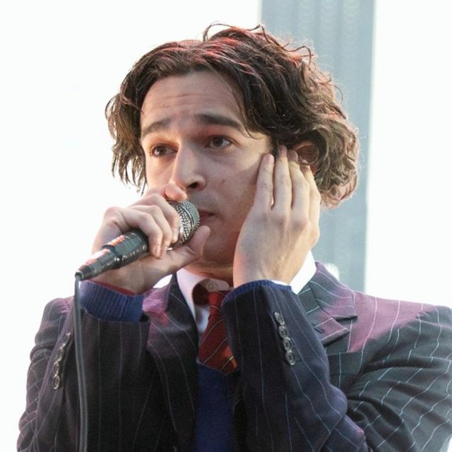 サマソニ出演のため日本入りしたThe 1975、疲れが滲み出ていて心配になる