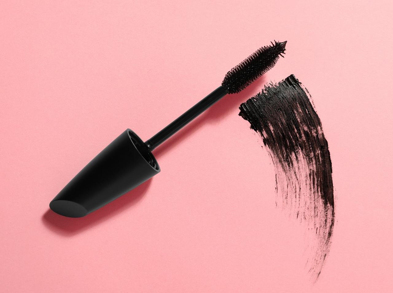 ある「マスカラ」がパンダ目になりにくいと大ヒット!メイクのプロも勧めるベスコス受賞コスメに注目