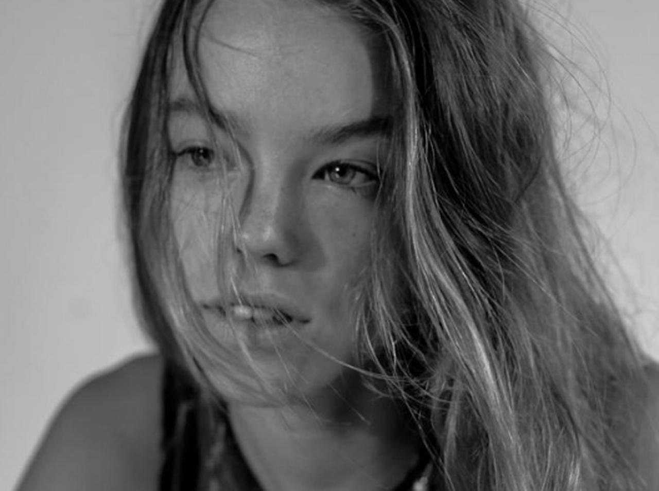 アンニュイな雰囲気が良いのよ…、『ハウス・オブ・ザ・ドラゴン』レイニラことミリー・オールコックってどんな人?