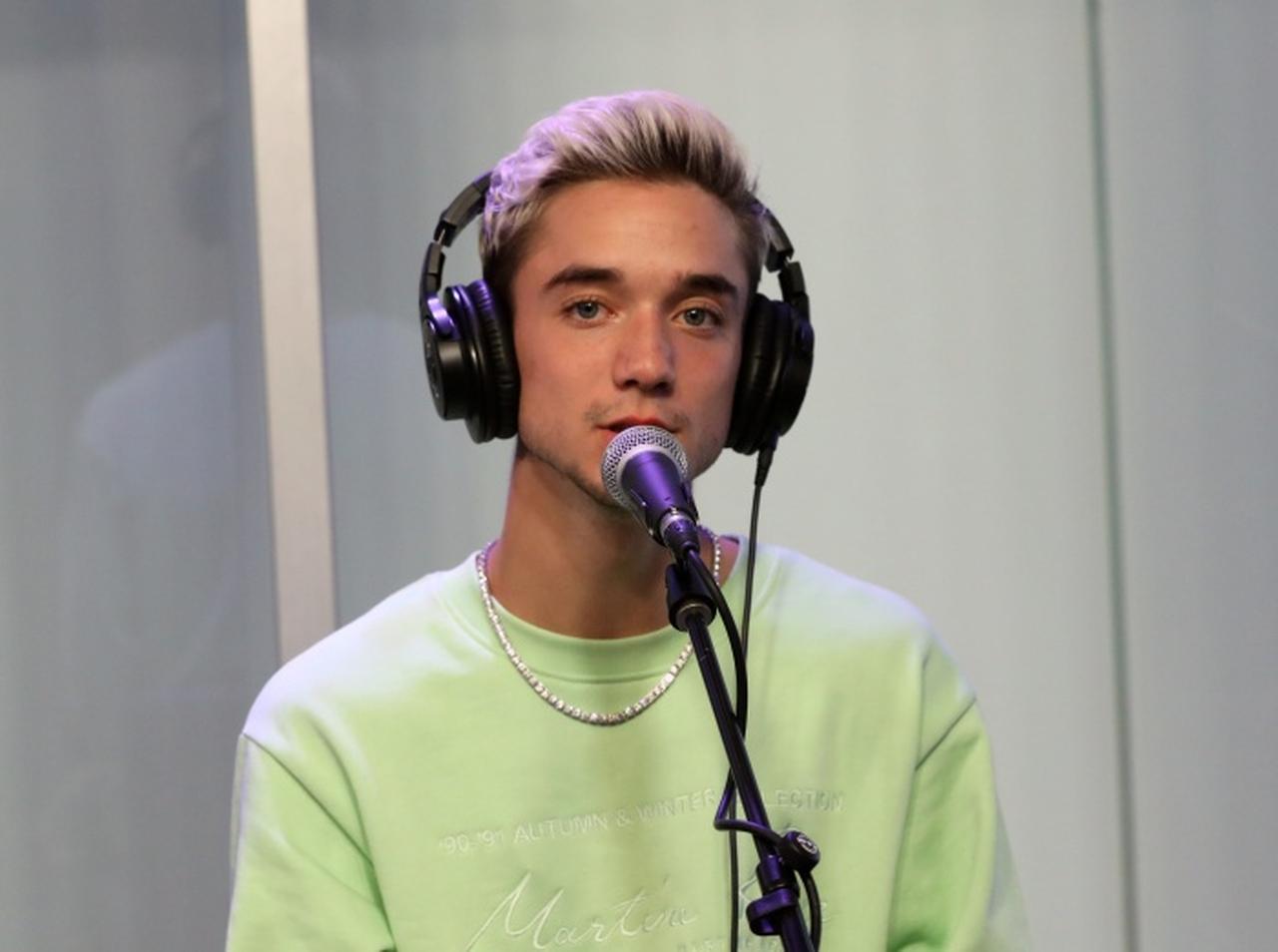 ファンが自宅に侵入してベッドで居眠り、ホワイ・ドント・ウィーのダニエルが被害に