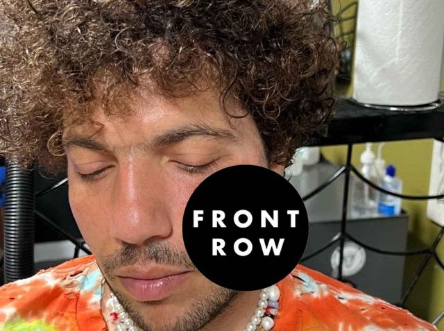 BTSとのコラボ記念！世界的プロデューサーの巨大な「顔面タトゥー」に愛が詰まっている