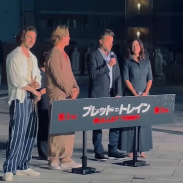 【来日中】アーロン・テイラー＝ジョンソン、監督ガン無視でファンサをしてくれる