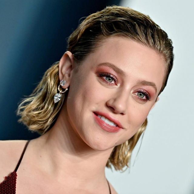 『2つの人生が教えてくれること』主演でプロデューサーのリリ・ラインハート、その性格ならそりゃあ映画も面白い！