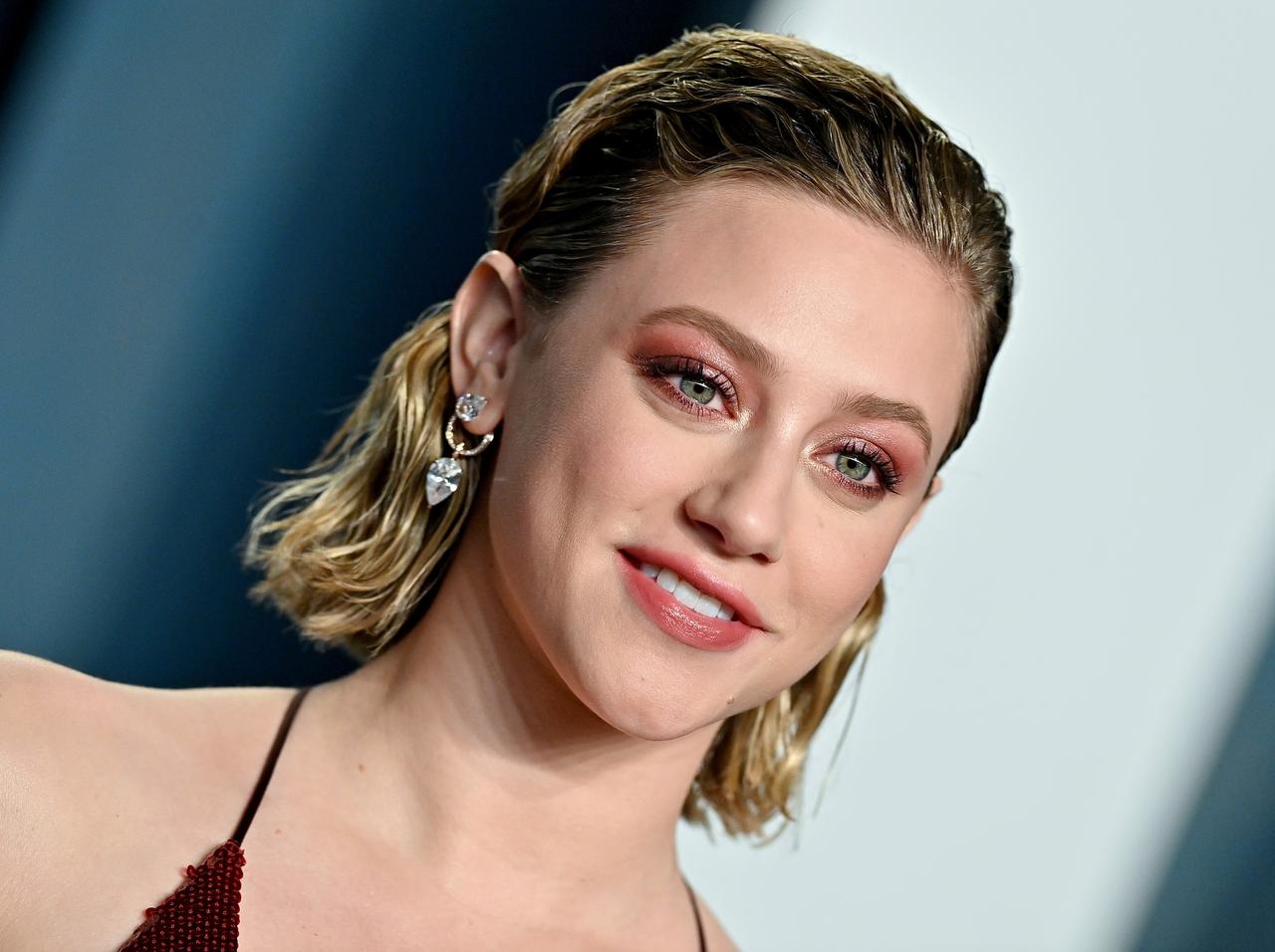 『2つの人生が教えてくれること』主演でプロデューサーのリリ・ラインハート、その性格ならそりゃあ映画も面白い！