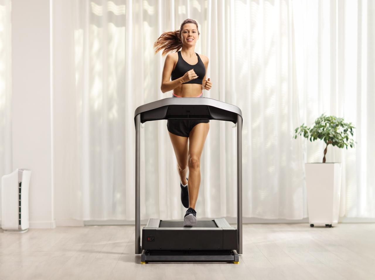 有酸素運動は空腹時と満腹時どっちがいい？医師に聞いた、目的別の取り入れ方