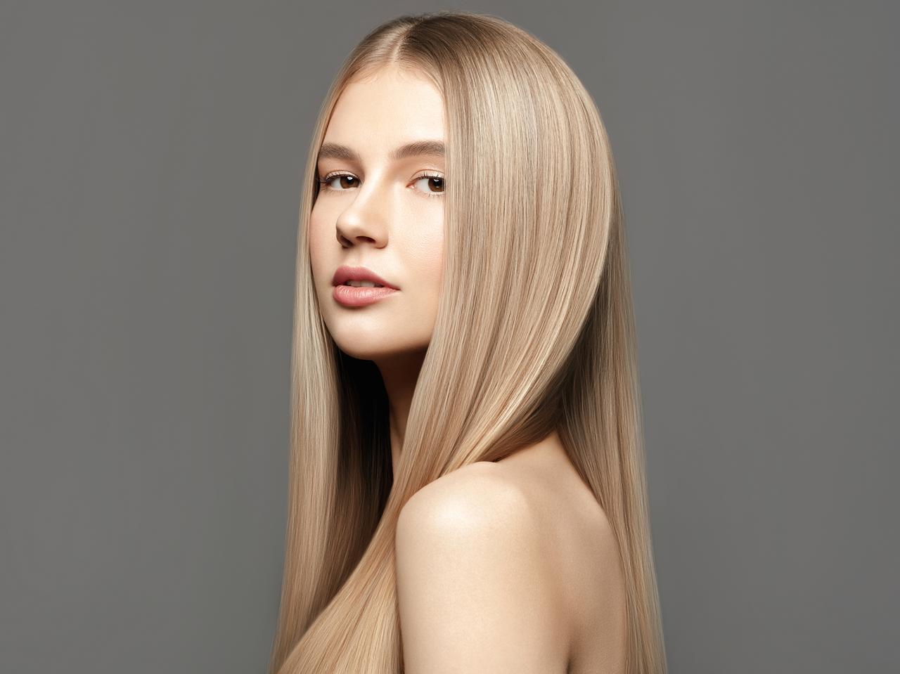 自分の髪は「細い」or「太い」?簡単なセルフチェック方法とタイプ別のヘアケア