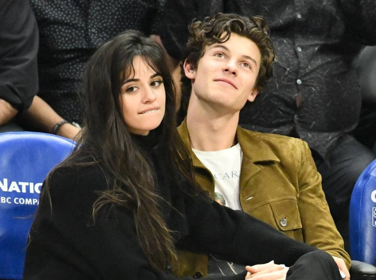 カミラ・カベロ、元恋人ショーン・メンデスがいると「勘違い」して“動揺”するハプニング