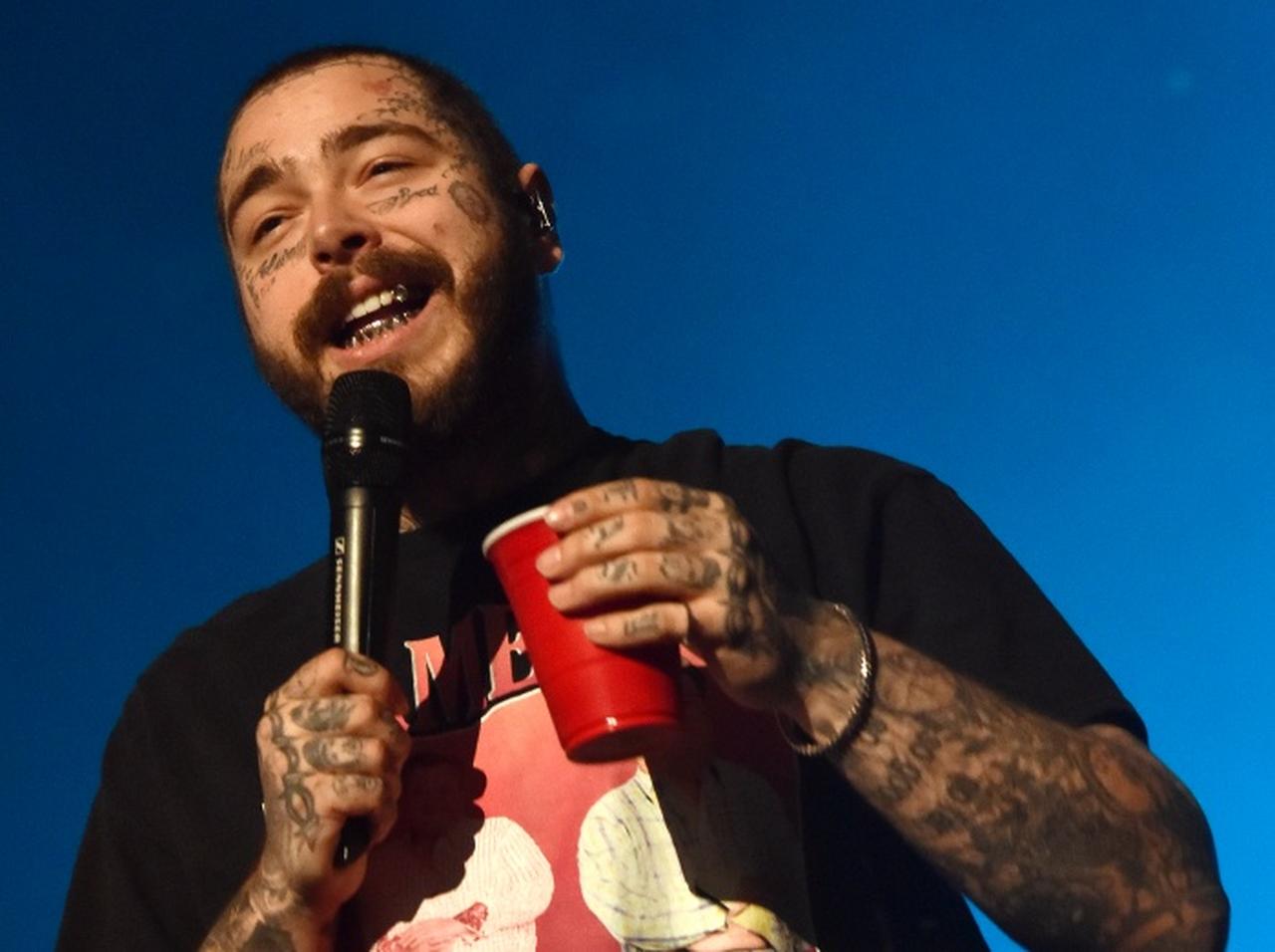 ポスト・マローン、ステージ上で「大転倒」するも痛みに耐えながらライブを最後までやりきる