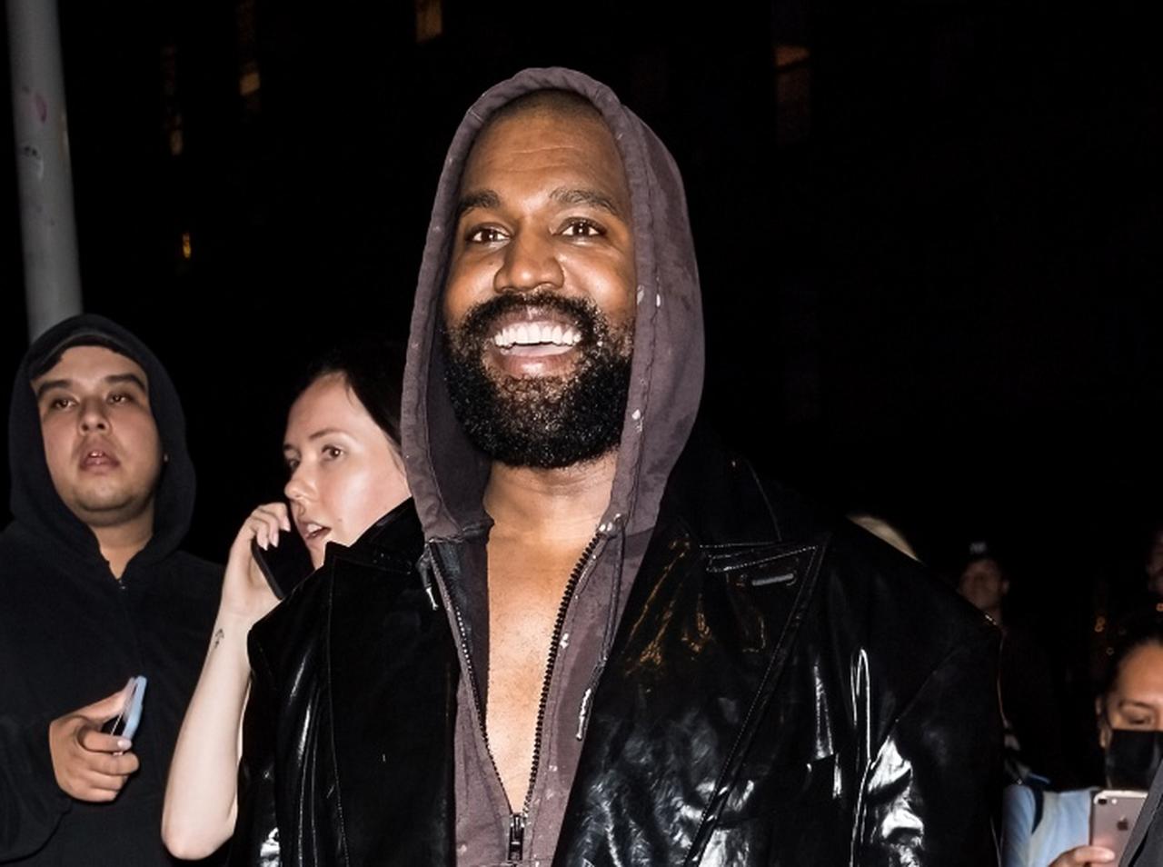 カニエ・ウェストとGAPのYZY GAPが日本で初めて実店舗販売を開始