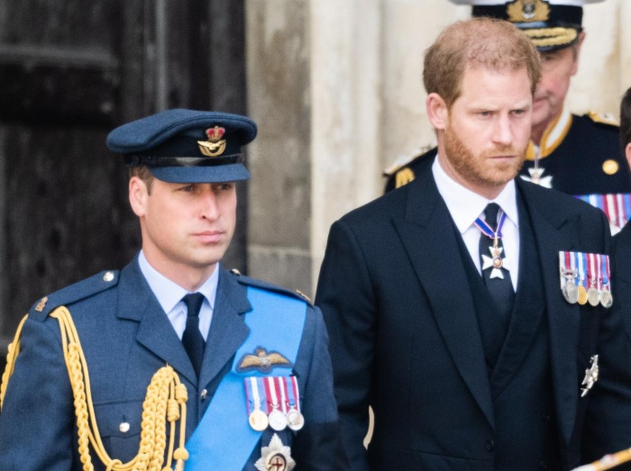 ウィリアム皇太子とヘンリー王子が女王の葬儀で“会話”、「何」を話していたのか判明