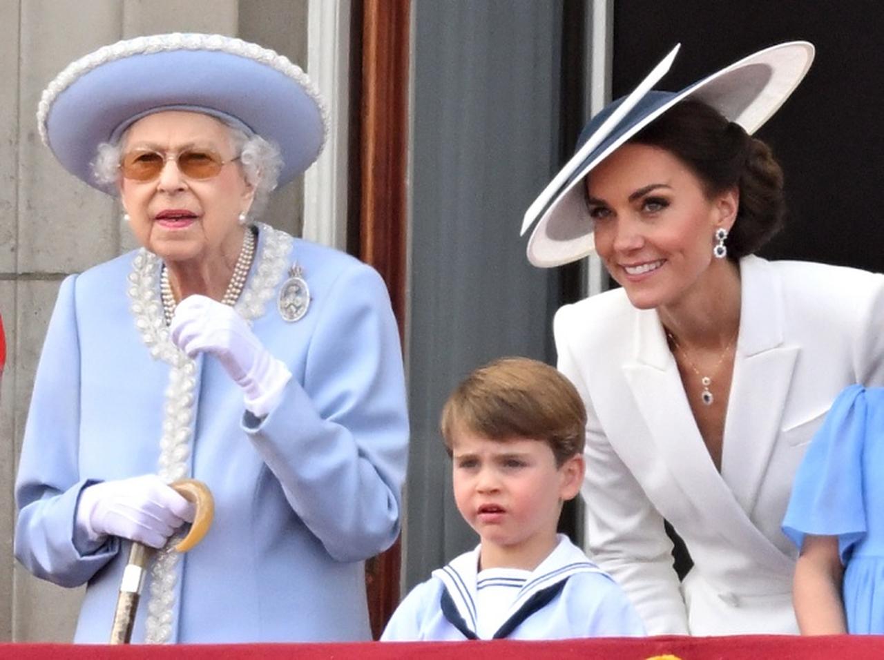 ルイ王子、エリザベス女王の死後に母キャサリン妃に投げかけた「質問」が切ない