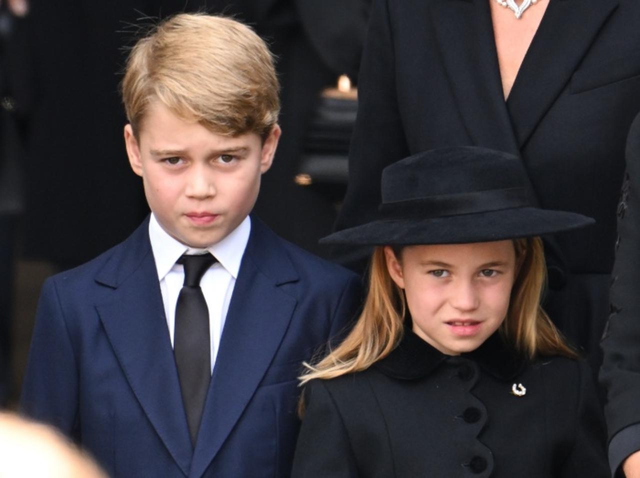 シャーロット王女がエリザベス女王の葬儀の最中に兄ジョージ王子に「伝えたこと」が“さすが”
