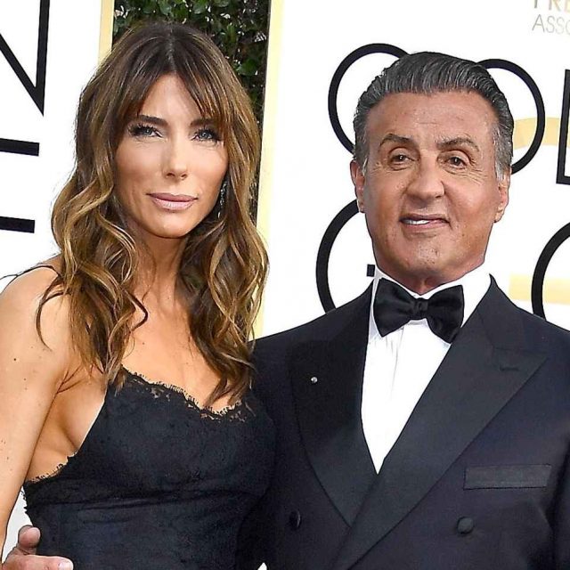 シルヴェスター・スタローン、離婚協議中の妻のタトゥーを変更！でも未練タラタラ