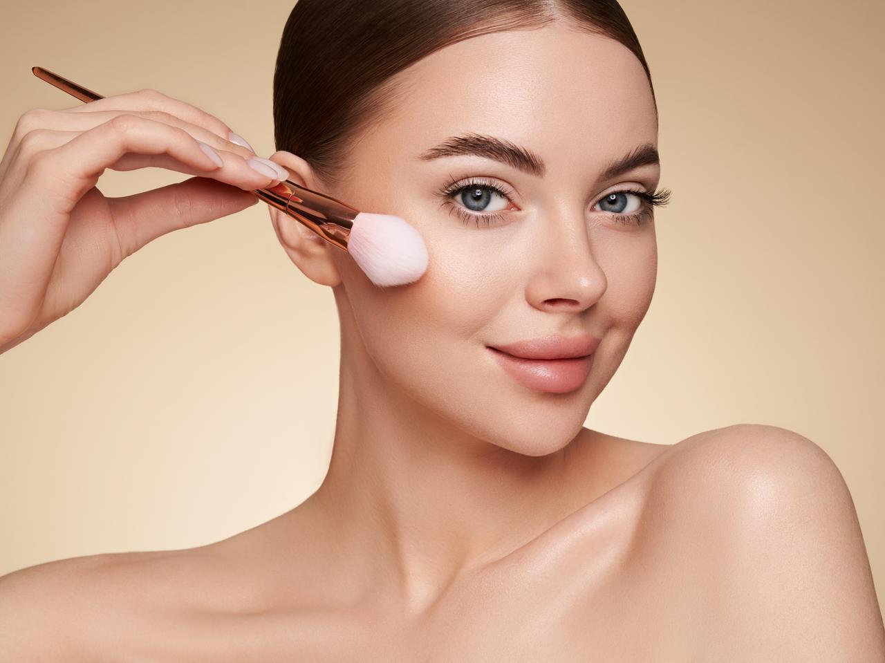 いまどき「マット肌」はこう作る!古臭く見えないベースメイク術
