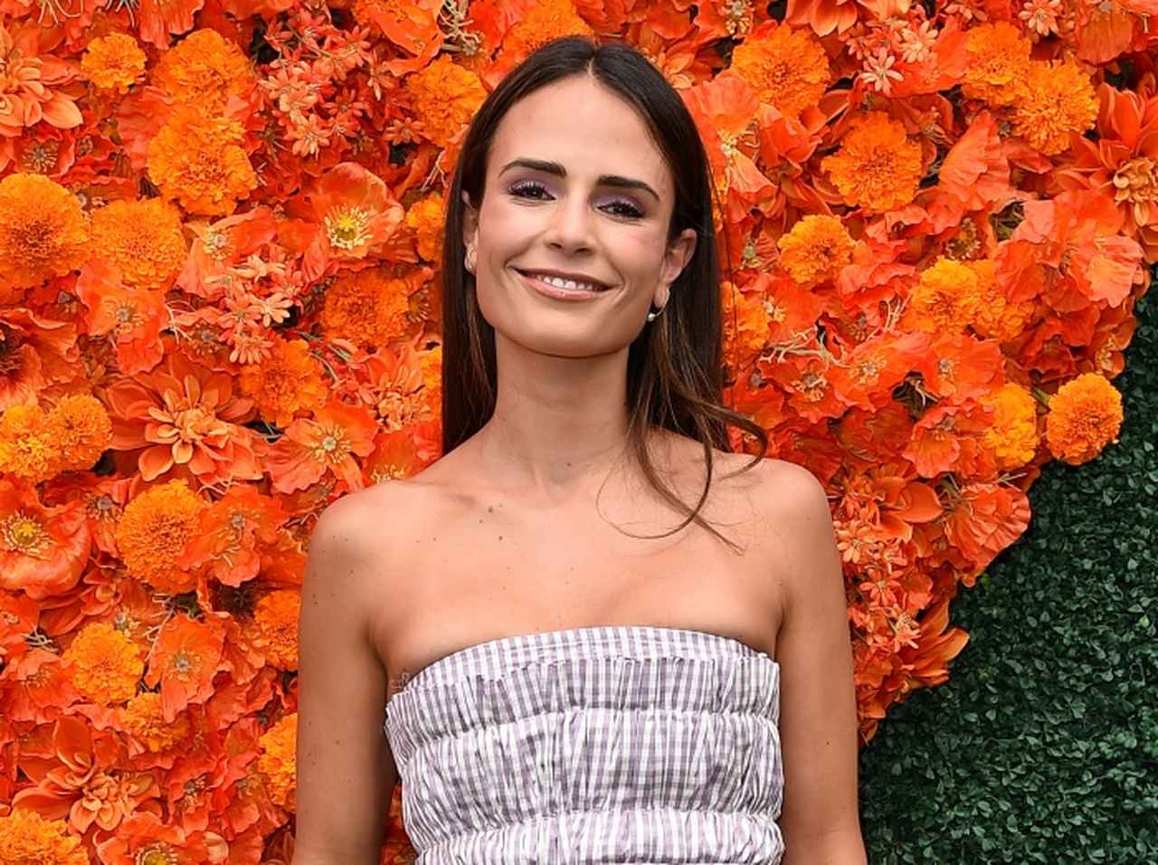 『ワイスピ』ミア役のジョーダナ・ブリュースターの結婚式にファミリーが集結、故ポール・ウォーカーへのトリビュートも