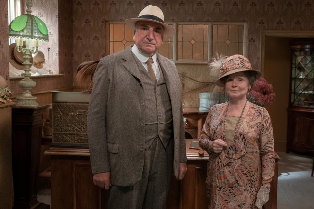 【独占】『ダウントン・アビー』で夫婦初のセリフ付きシーン！ 共演の思い出を聞いたらノロケられた