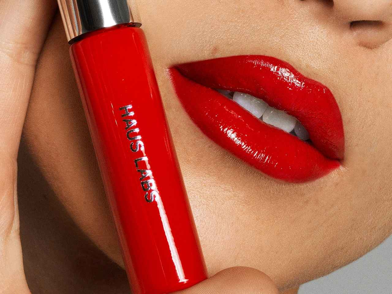 “落ちないリップ”の新処方が続々!グロスもクリームも色落ちしないが当たり前に