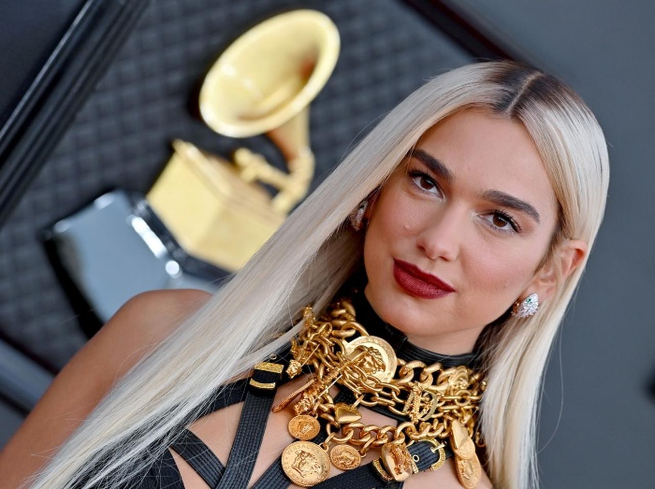 来日がウワサされていたデュア・リパ、東京と香川県にいた