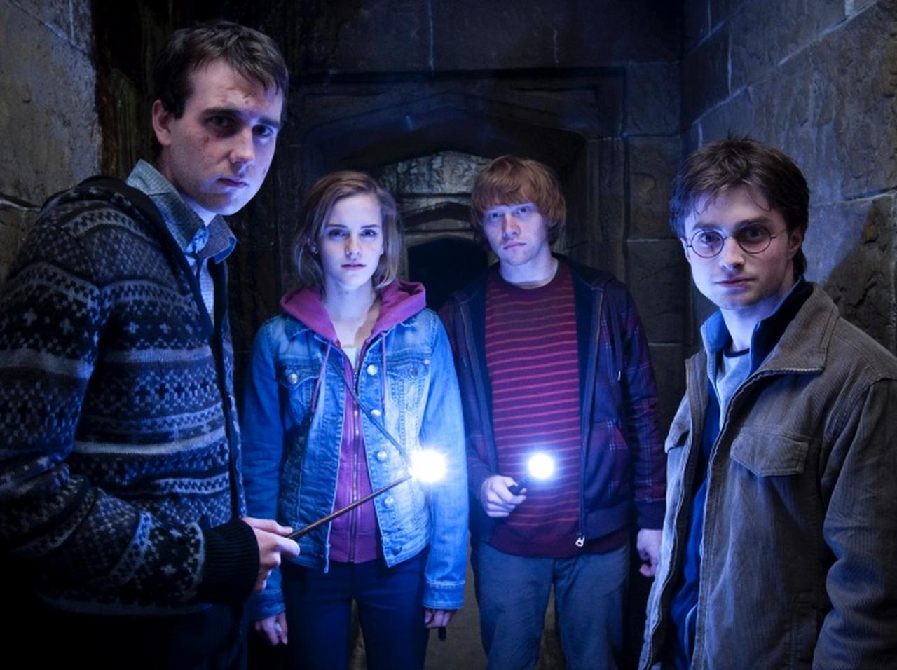 『ハリポタ』ネビル役マシュー、撮影中に“イケメン化”が止まらず「密かにやっていたこと」に驚き