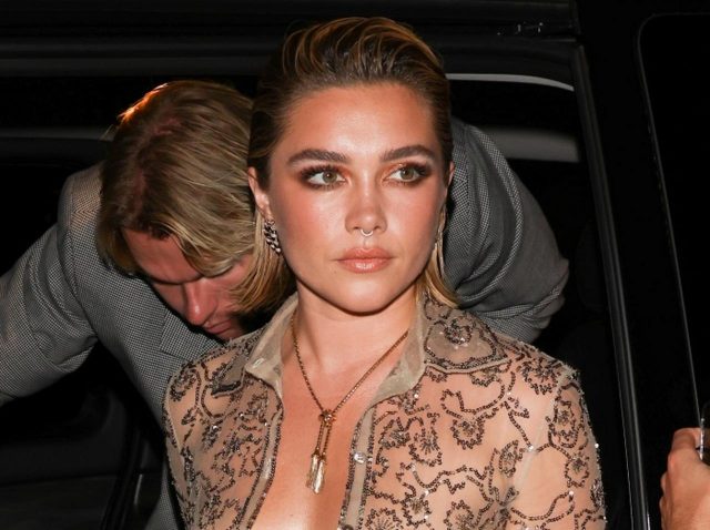 フローレンス・ピュー、シースルーのセットアップで再び「乳首を解放」