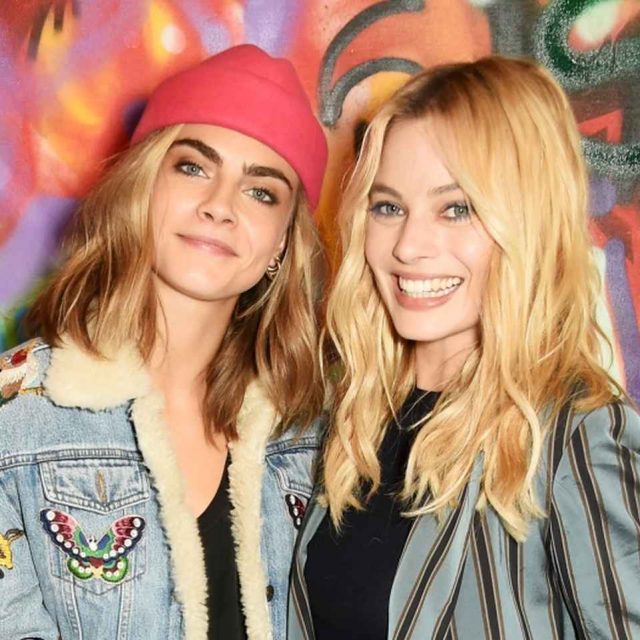 あわや大惨事！カーラ・デルヴィーニュが親友マーゴット・ロビーと旅行中にヒヤッとする経験、関係者は逮捕